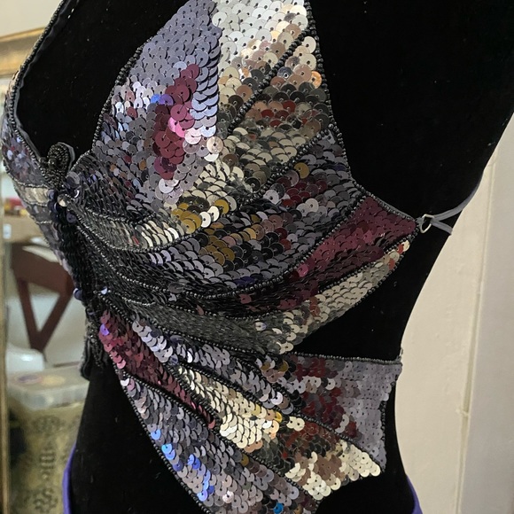 Butterfly Sequin backless silver halter crop top - Picture 8 of 11